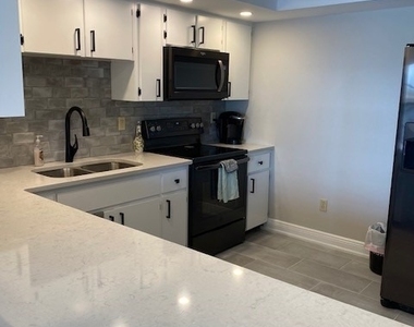 131 Sw 47th Terrace - Photo Thumbnail 6