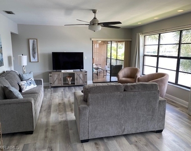 131 Sw 47th Terrace - Photo Thumbnail 2