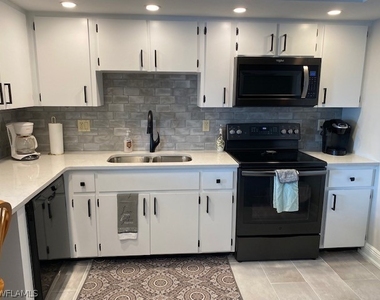 131 Sw 47th Terrace - Photo Thumbnail 7