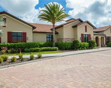 1466 Artesia Drive W - Photo Thumbnail 24