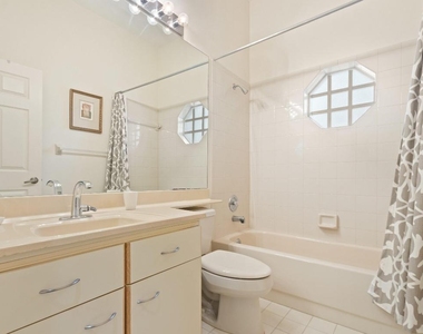 1302 Mahogany Place - Photo Thumbnail 16