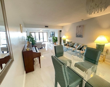 901 Sw Seafarer Circle - Photo Thumbnail 9