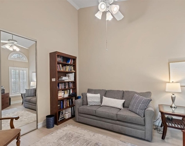 1401 Mahogany Place - Photo Thumbnail 18