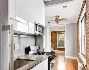 416 East 13th Street - Photo Thumbnail 2