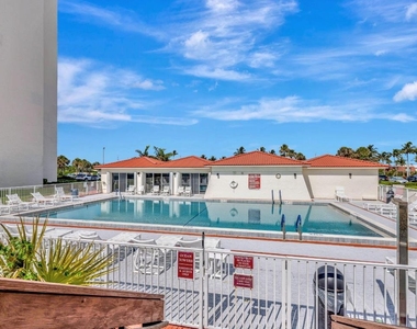 9400 S Ocean Drive - Photo Thumbnail 34