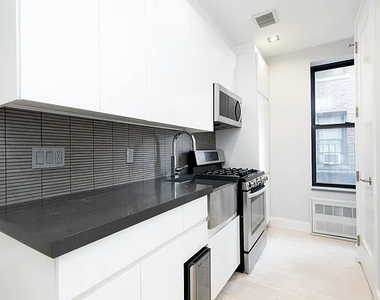 229 1st Avenue - Photo Thumbnail 2