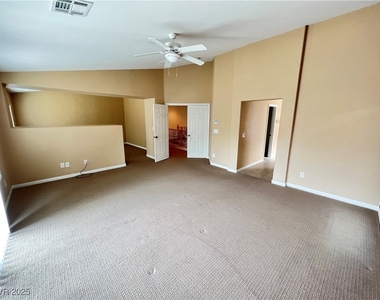742 Canary Wharf Drive - Photo Thumbnail 33
