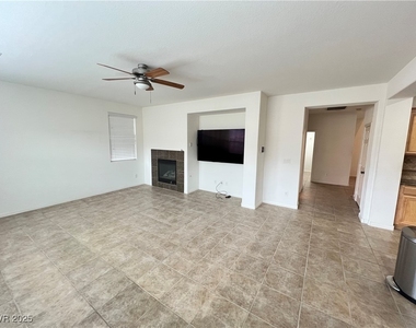 742 Canary Wharf Drive - Photo Thumbnail 11