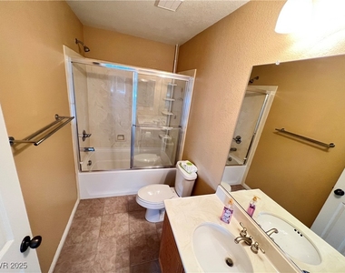 742 Canary Wharf Drive - Photo Thumbnail 25