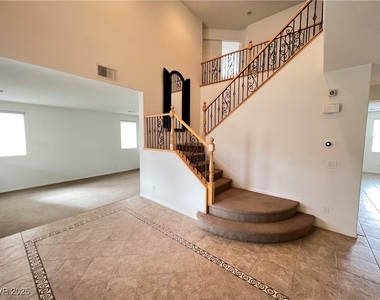 742 Canary Wharf Drive - Photo Thumbnail 5