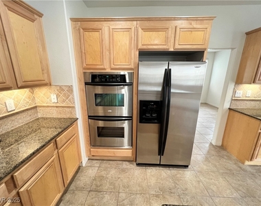 742 Canary Wharf Drive - Photo Thumbnail 19
