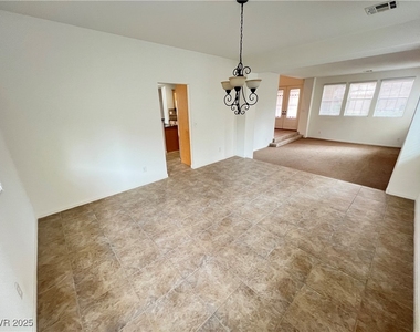 742 Canary Wharf Drive - Photo Thumbnail 20