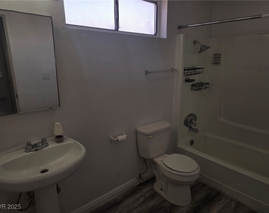 1724 Breckenwood Court - Photo Thumbnail 14