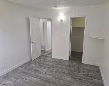 1724 Breckenwood Court - Photo Thumbnail 13