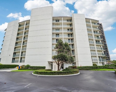 5400 N Ocean Drive E - Photo Thumbnail 2