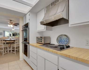 2051 Ne Ocean Boulevard - Photo Thumbnail 9