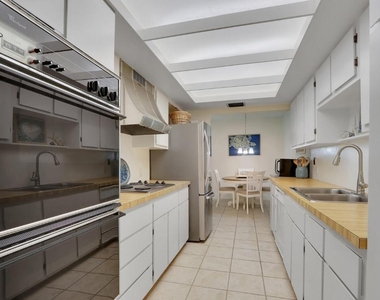 2051 Ne Ocean Boulevard - Photo Thumbnail 10