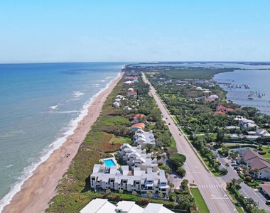 2051 Ne Ocean Boulevard - Photo Thumbnail 27
