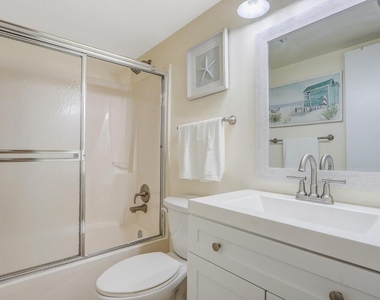 2051 Ne Ocean Boulevard - Photo Thumbnail 14