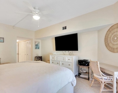 2051 Ne Ocean Boulevard - Photo Thumbnail 15