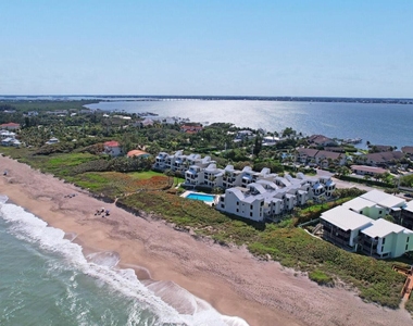 2051 Ne Ocean Boulevard - Photo Thumbnail 34