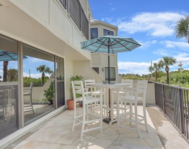 2051 Ne Ocean Boulevard - Photo Thumbnail 21