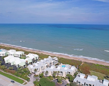 2051 Ne Ocean Boulevard - Photo Thumbnail 37