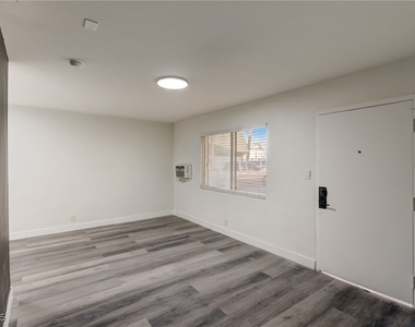 1922 Fairfield 1 Avenue - Photo Thumbnail 1