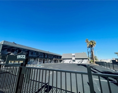1922 Fairfield 1 Avenue - Photo Thumbnail 17