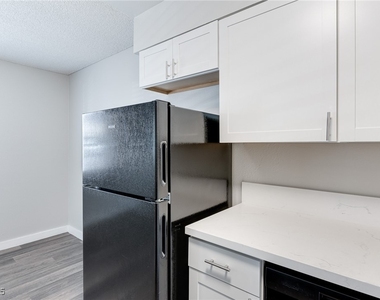 5001 Obannon Drive - Photo Thumbnail 10