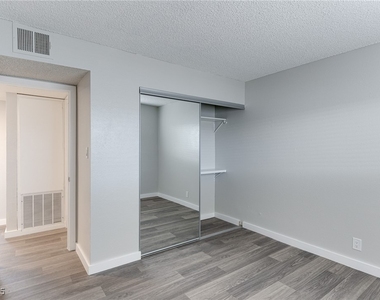 5001 Obannon Drive - Photo Thumbnail 16