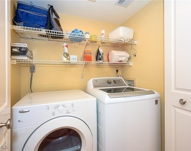285 5th Avenue S - Photo Thumbnail 24