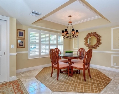 285 5th Avenue S - Photo Thumbnail 10