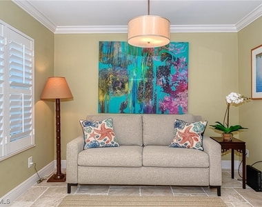 285 5th Avenue S - Photo Thumbnail 11