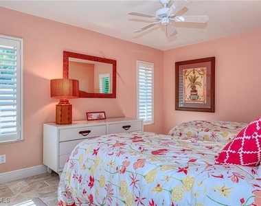 285 5th Avenue S - Photo Thumbnail 22