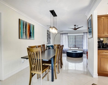 2051 Coral Reef Drive - Photo Thumbnail 7
