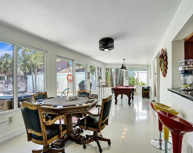 2051 Coral Reef Drive - Photo Thumbnail 17