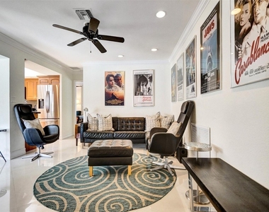 2051 Coral Reef Drive - Photo Thumbnail 15