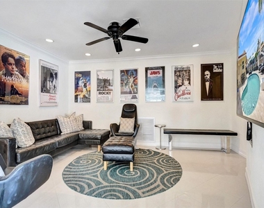 2051 Coral Reef Drive - Photo Thumbnail 14