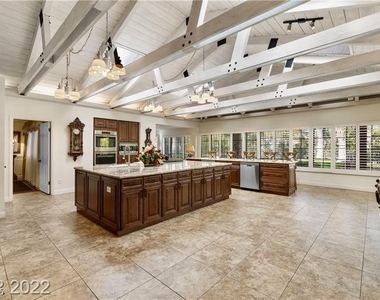 2801 Pinto Lane - Photo Thumbnail 17