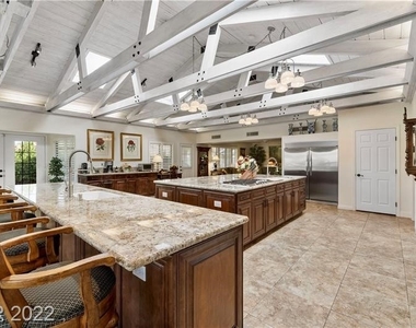 2801 Pinto Lane - Photo Thumbnail 19