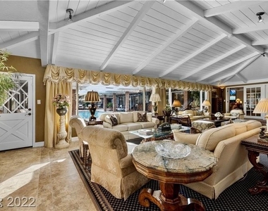 2801 Pinto Lane - Photo Thumbnail 4
