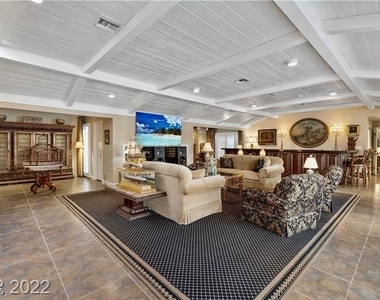 2801 Pinto Lane - Photo Thumbnail 8