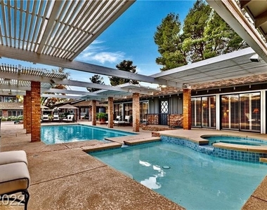 2801 Pinto Lane - Photo Thumbnail 24