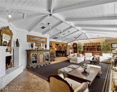 2801 Pinto Lane - Photo Thumbnail 5