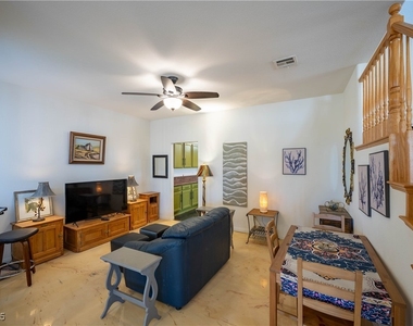 359 Hoskins Court - Photo Thumbnail 6