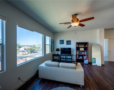 359 Hoskins Court - Photo Thumbnail 61
