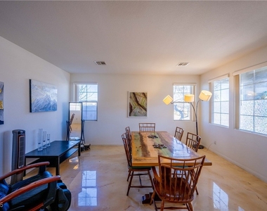 359 Hoskins Court - Photo Thumbnail 29