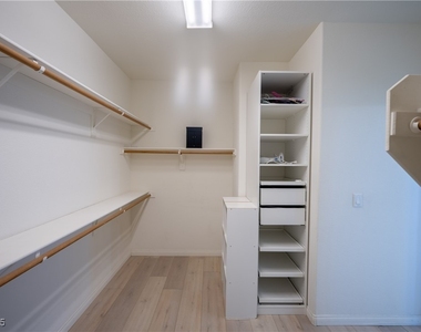 359 Hoskins Court - Photo Thumbnail 47