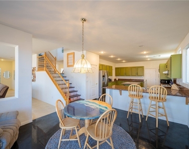 359 Hoskins Court - Photo Thumbnail 15